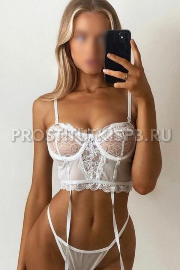Проститутка-индивидуалкаLada40,000 рублей/час